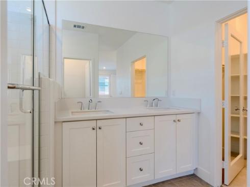 426 Lobata , Irvine, CA