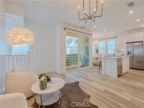 426 Lobata , Irvine, CA