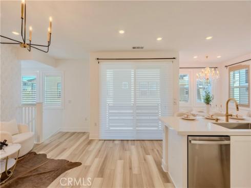 426 Lobata , Irvine, CA