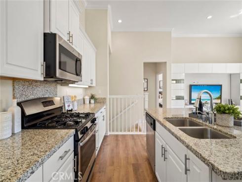 110 Rose Arch , Irvine, CA