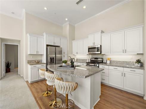 110 Rose Arch , Irvine, CA