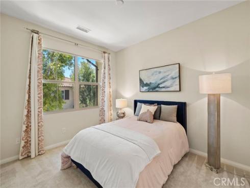 110 Rose Arch , Irvine, CA