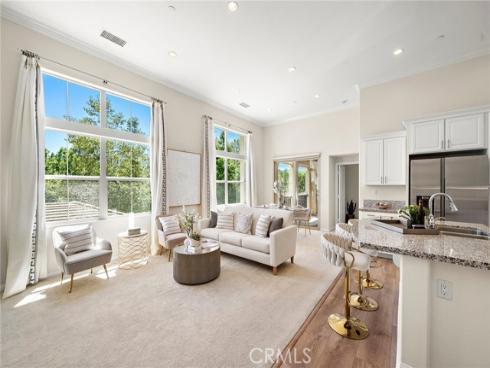 110 Rose Arch , Irvine, CA