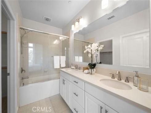 110 Rose Arch , Irvine, CA