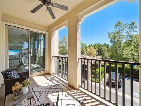 110 Rose Arch , Irvine, CA