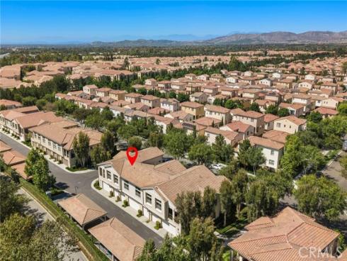110 Rose Arch , Irvine, CA