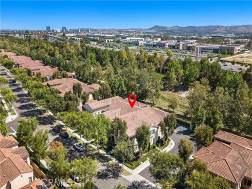 110 Rose Arch , Irvine, CA