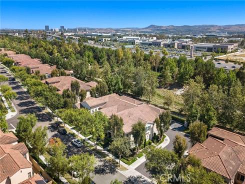 110 Rose Arch , Irvine, CA
