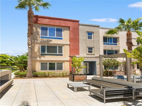 123  Citysquare  , Irvine, CA