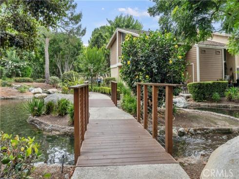 240 Pineview 3A , Irvine, CA