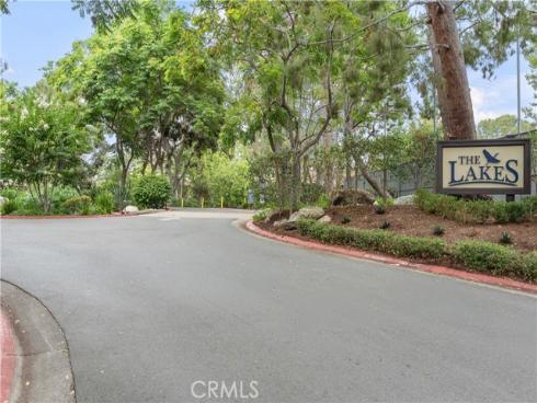 240 Pineview 3A , Irvine, CA