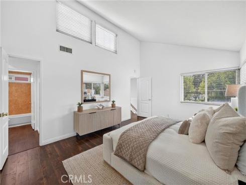 104 Navarre , Irvine, CA