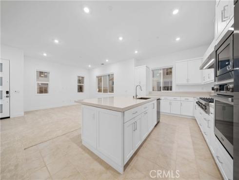 141 Sawbuck , Irvine, CA
