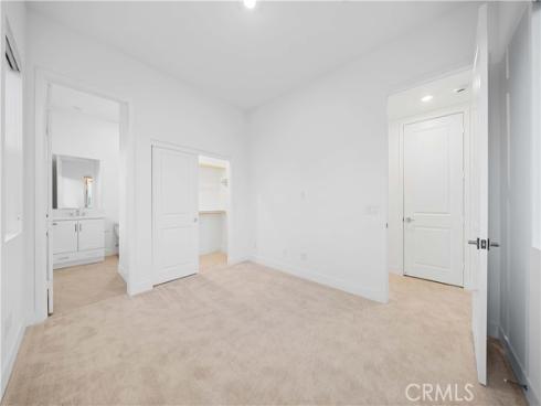 141 Sawbuck , Irvine, CA