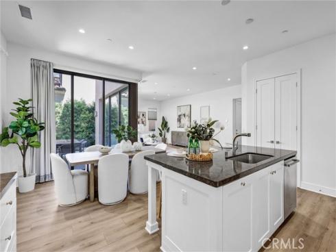 155 Linda Vista , Irvine, CA