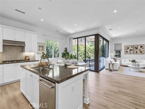 155 Linda Vista , Irvine, CA