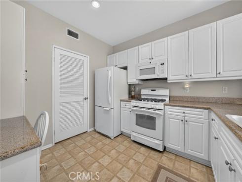 3273 Watermarke Place, Irvine, CA