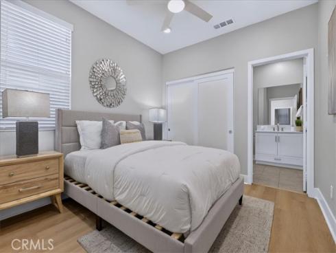 170 Chorus , Irvine, CA