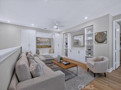 170 Chorus , Irvine, CA