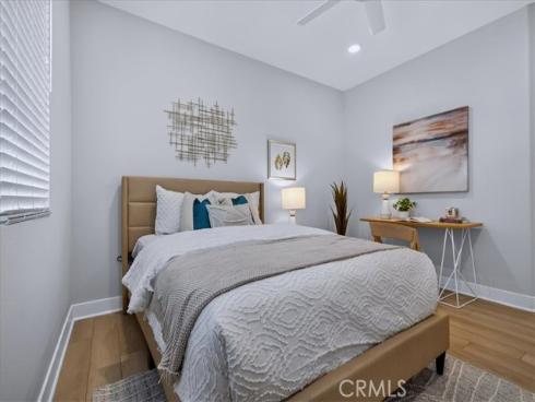 170 Chorus , Irvine, CA