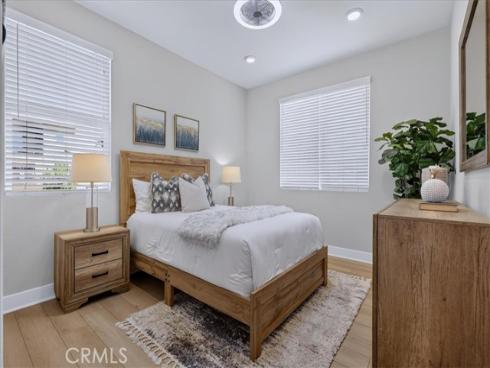 170 Chorus , Irvine, CA