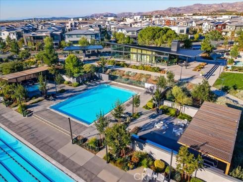 170 Chorus , Irvine, CA