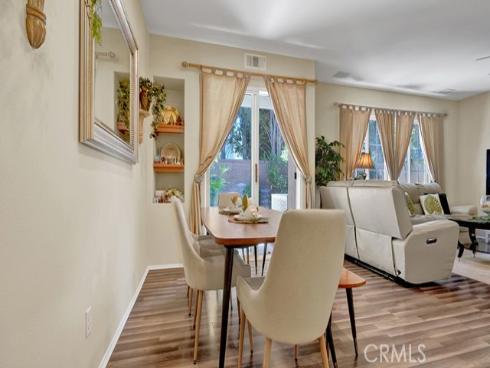 933 Somerville , Irvine, CA