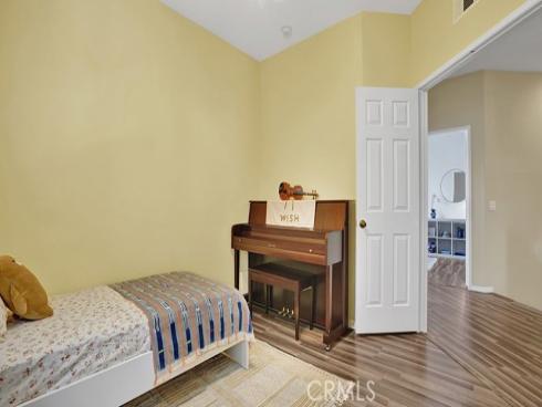 933 Somerville , Irvine, CA