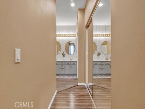 933 Somerville , Irvine, CA