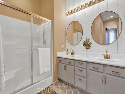 933 Somerville , Irvine, CA