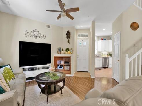 933 Somerville , Irvine, CA