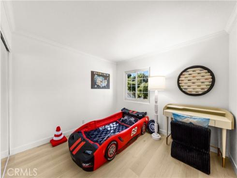 54 Willow Tree , Irvine, CA