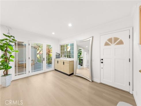 54 Willow Tree , Irvine, CA