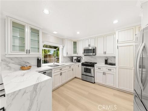 54 Willow Tree , Irvine, CA