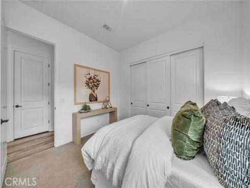 446  Chorus  , Irvine, CA