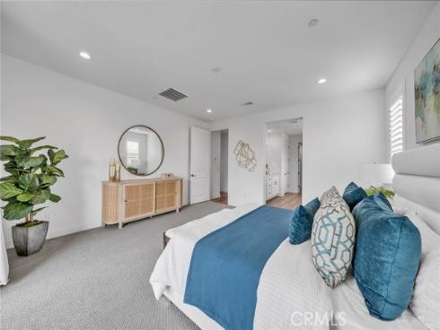 446  Chorus  , Irvine, CA
