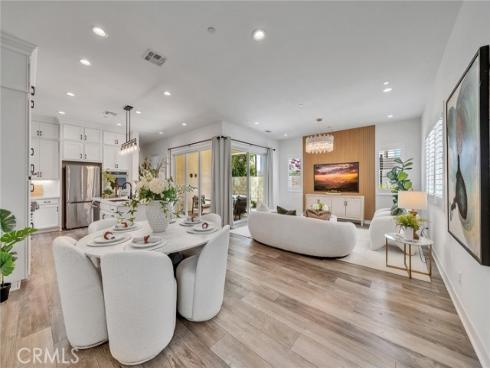 446  Chorus  , Irvine, CA