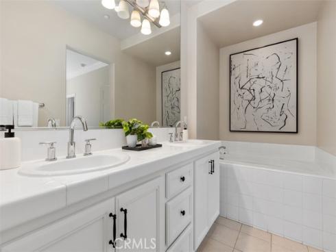 15  Gingerwood  , Irvine, CA