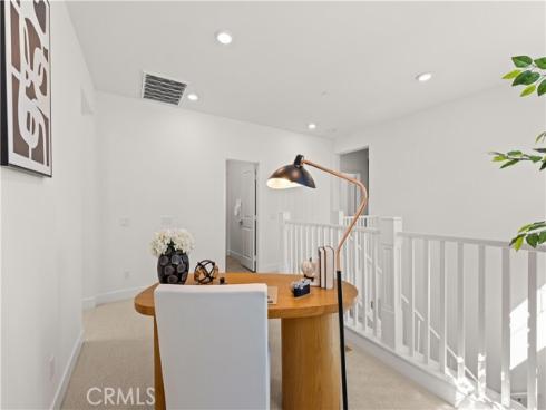 372 Baluster , Irvine, CA