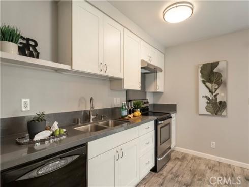 4462 Walnut , Irvine, CA