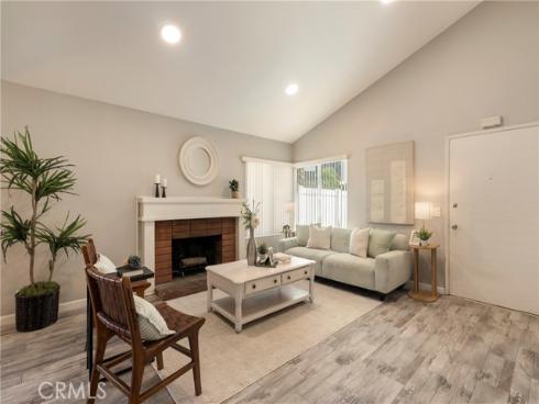 4462 Walnut , Irvine, CA
