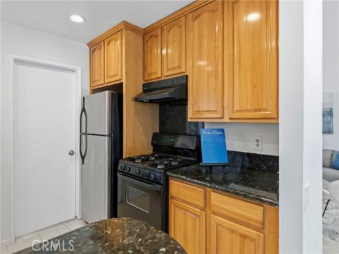 3 Willow Tree , Irvine, CA