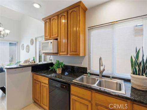 3 Willow Tree , Irvine, CA