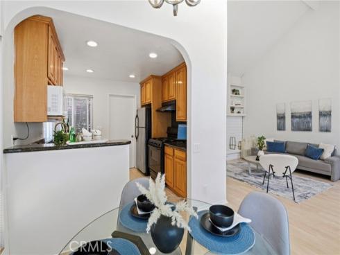 3 Willow Tree , Irvine, CA