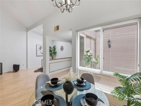 3 Willow Tree , Irvine, CA