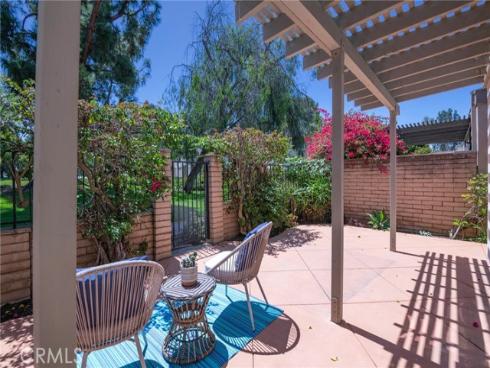 3 Willow Tree , Irvine, CA