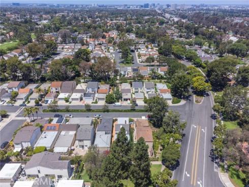 3 Willow Tree , Irvine, CA