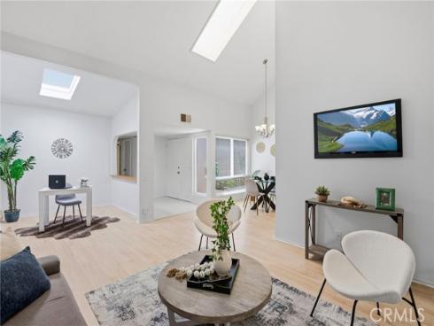 3 Willow Tree , Irvine, CA