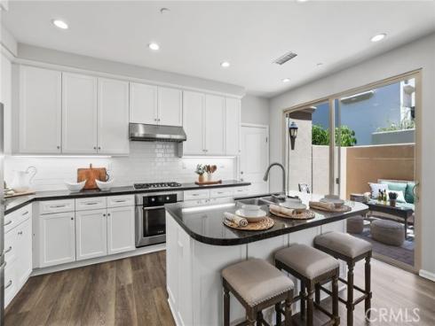 71 Emerald Clover , Irvine, CA