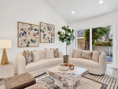 12 Primrose , Irvine, CA